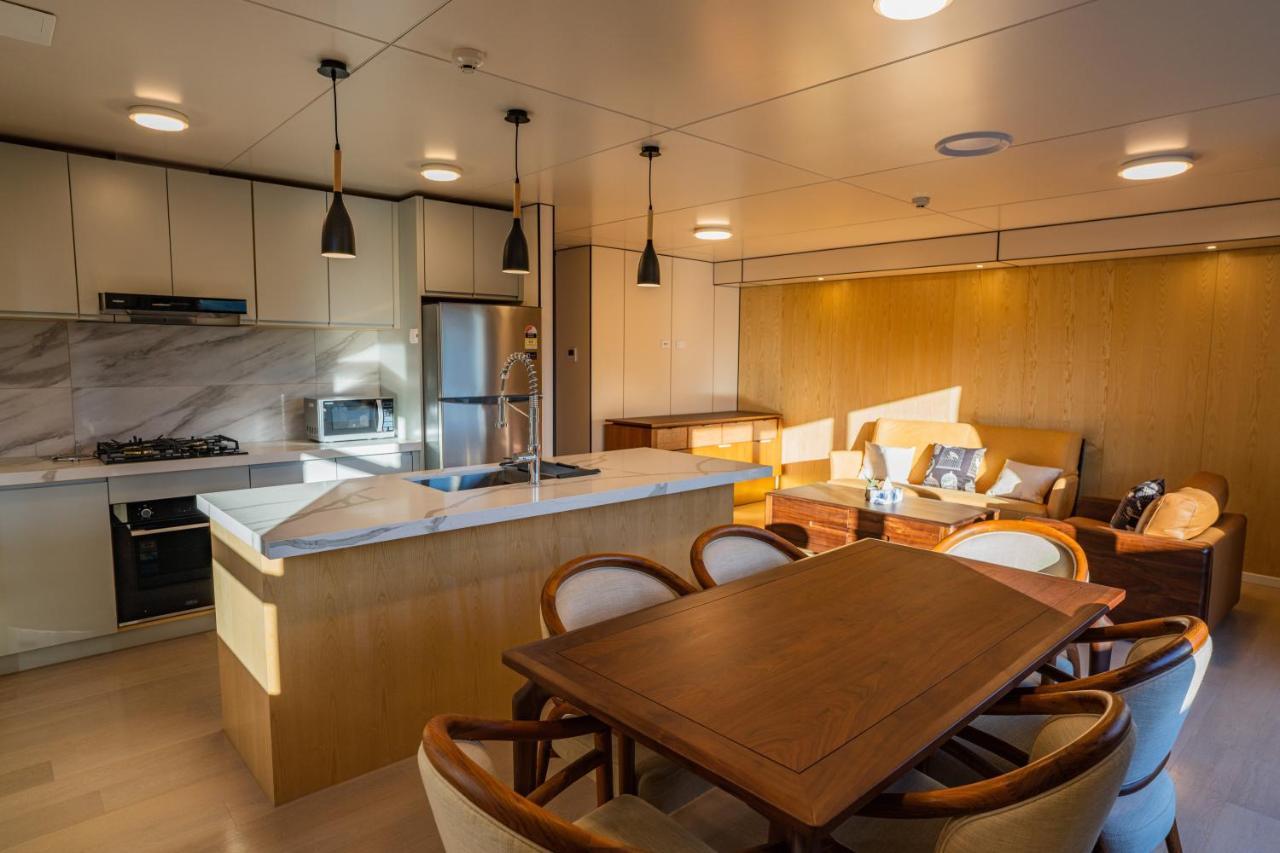 Jillylan Villa Apartment Кромвель Экстерьер фото