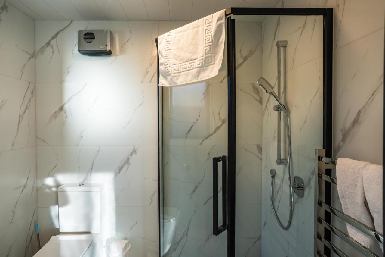 Jillylan Villa Apartment Кромвель Экстерьер фото
